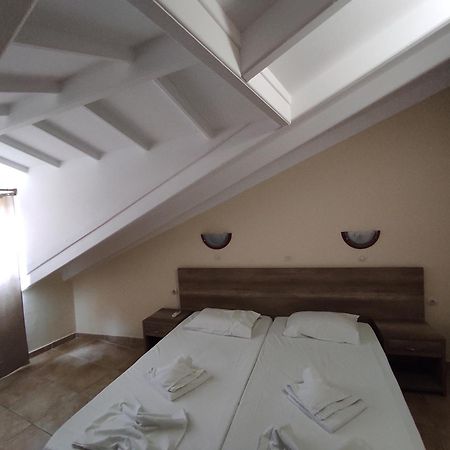 Kavos Plaza Hotel Luaran gambar