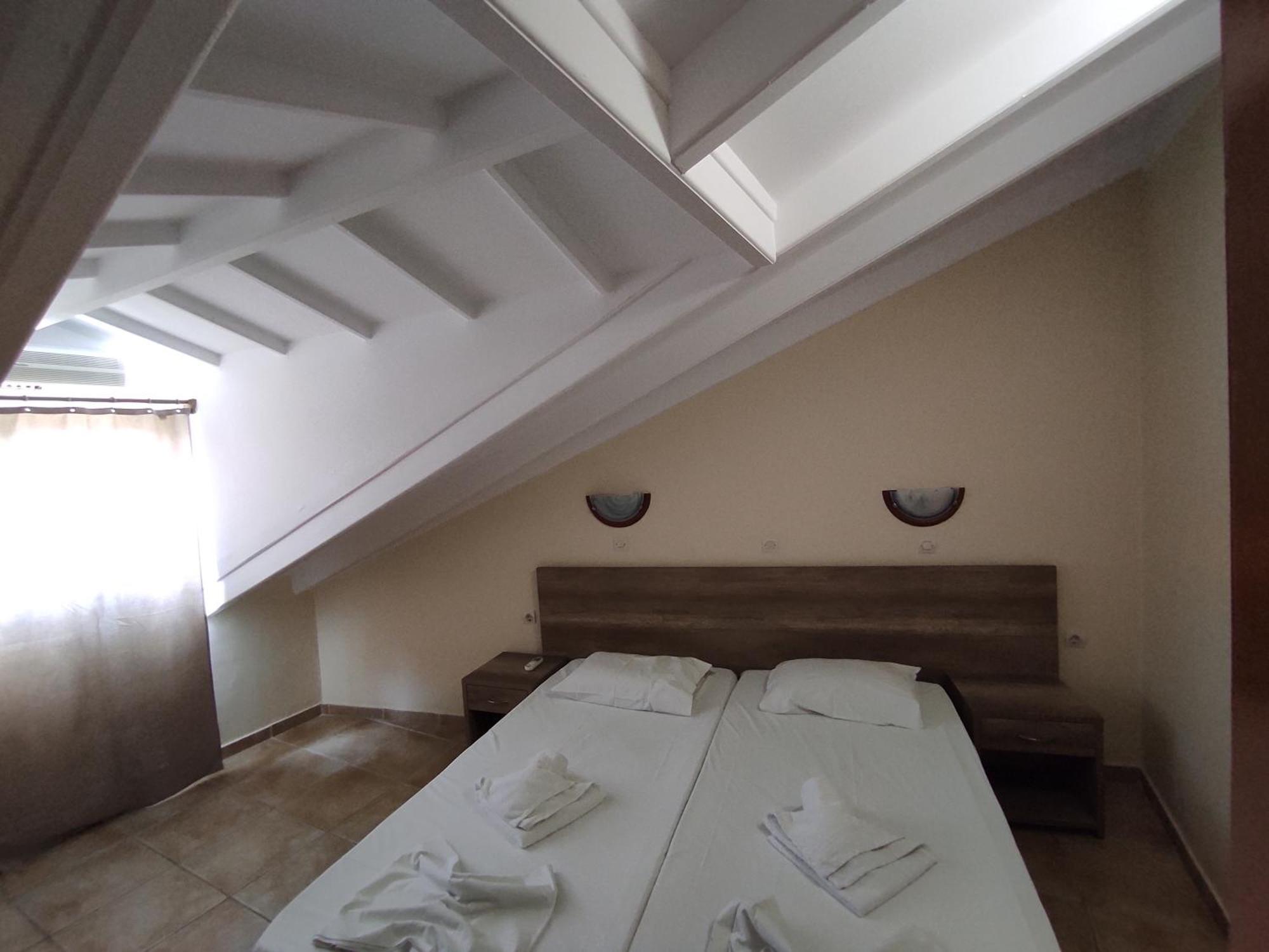 Kavos Plaza Hotel Luaran gambar