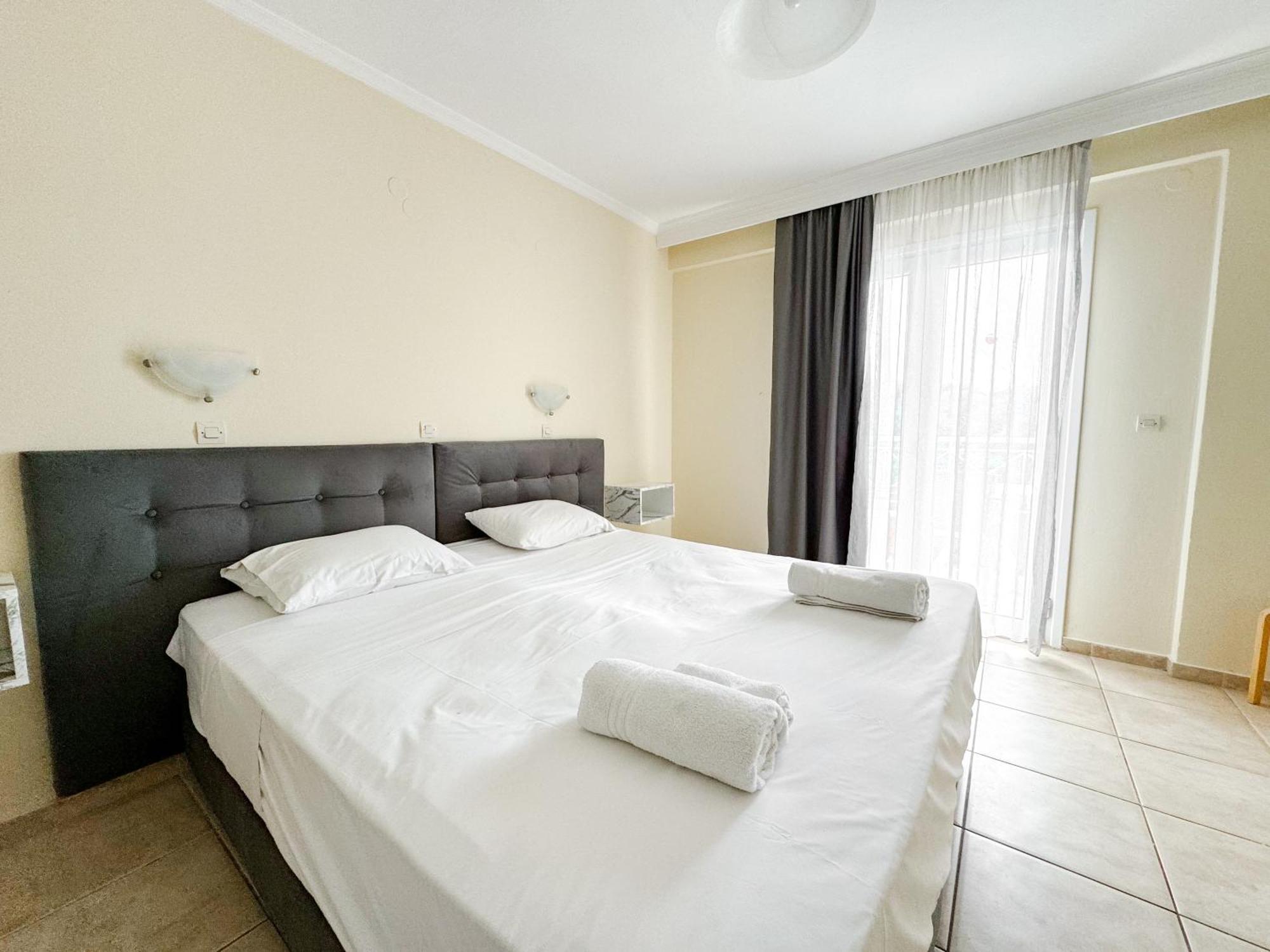 Kavos Plaza Hotel Luaran gambar