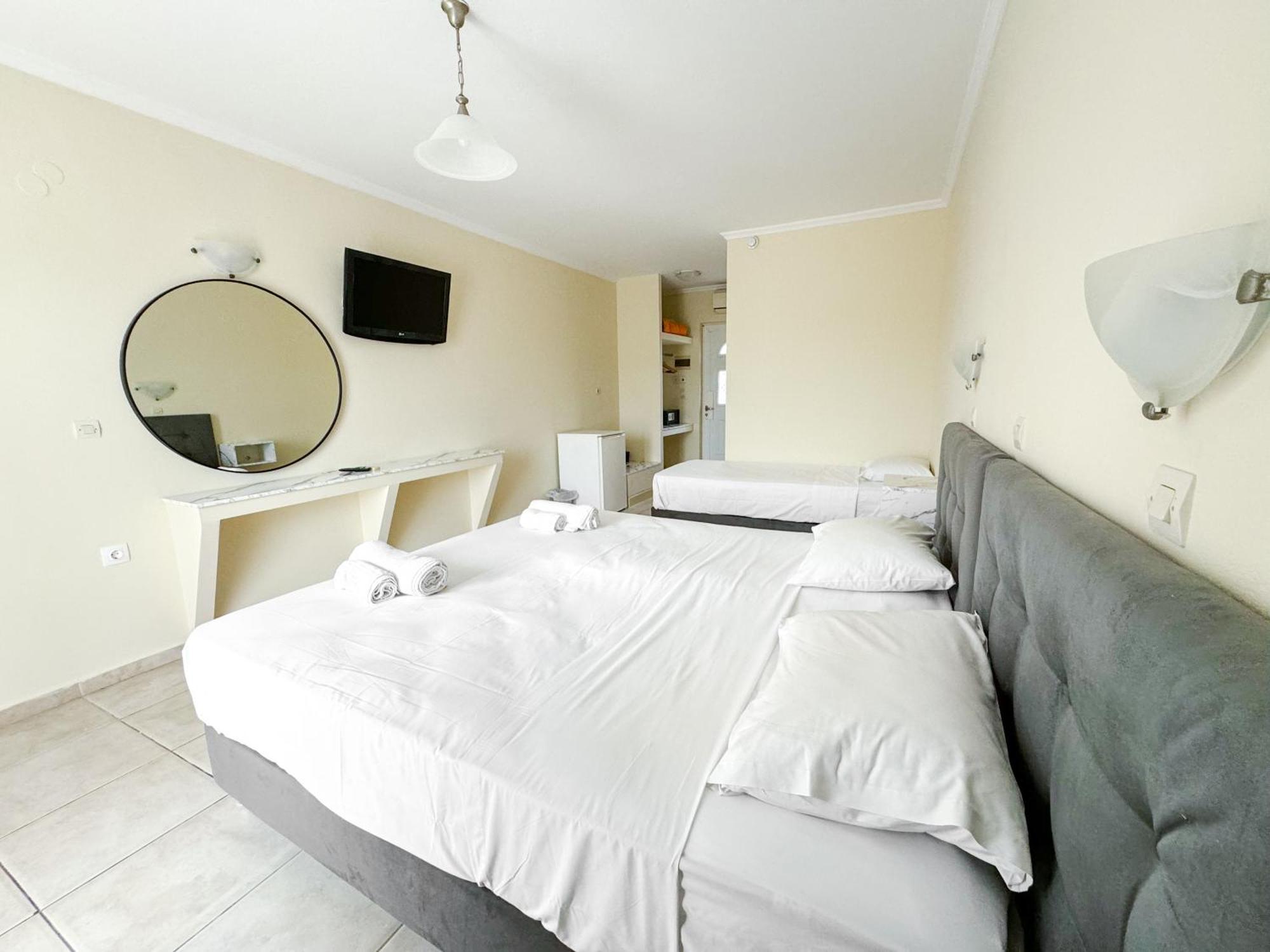 Kavos Plaza Hotel Luaran gambar