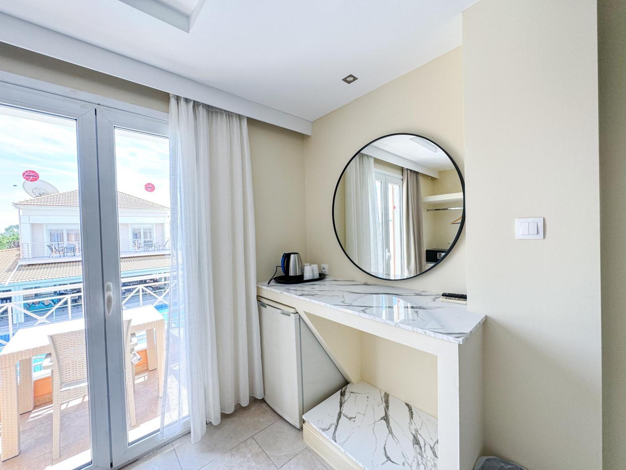 Kavos Plaza Hotel Luaran gambar