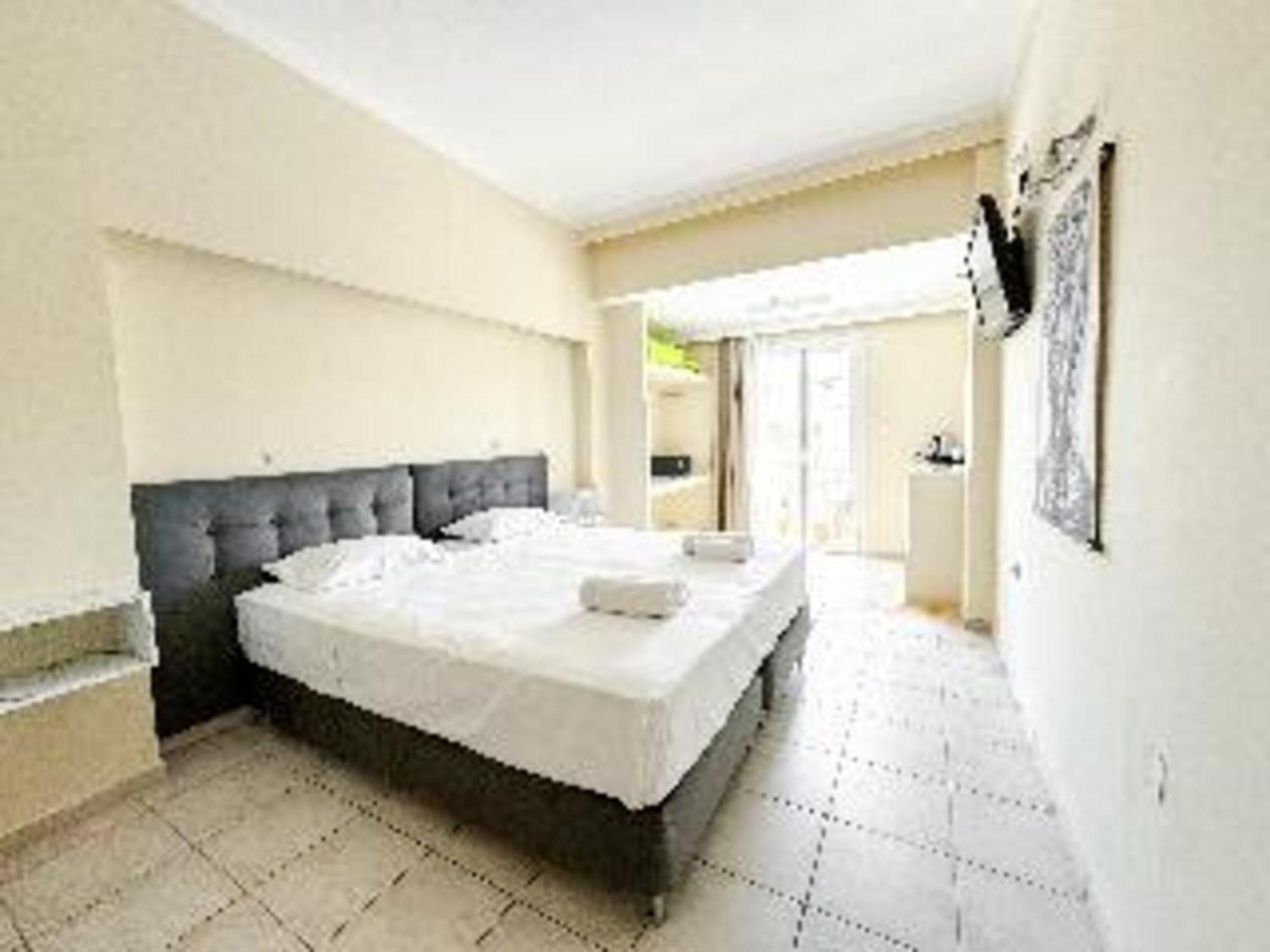 Kavos Plaza Hotel Luaran gambar