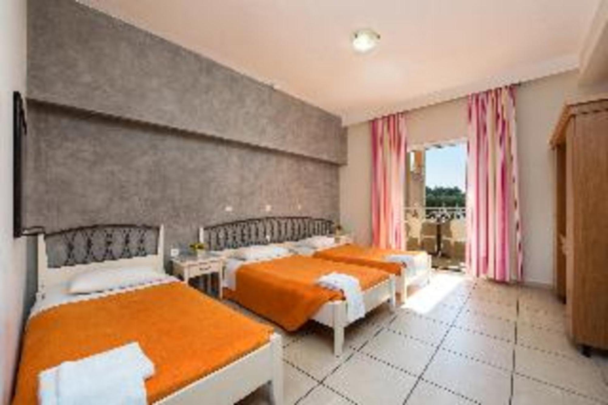 Kavos Plaza Hotel Luaran gambar