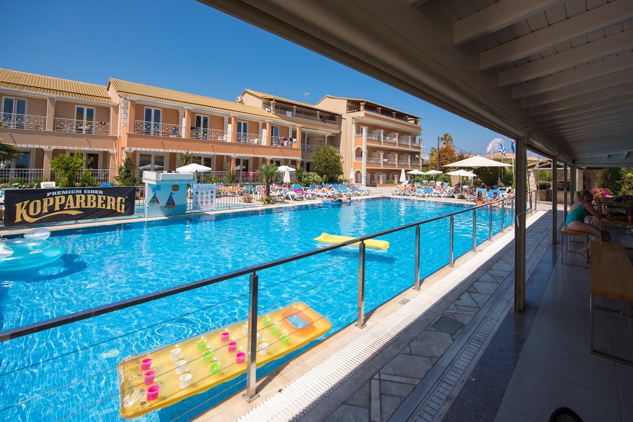 Kavos Plaza Hotel Luaran gambar