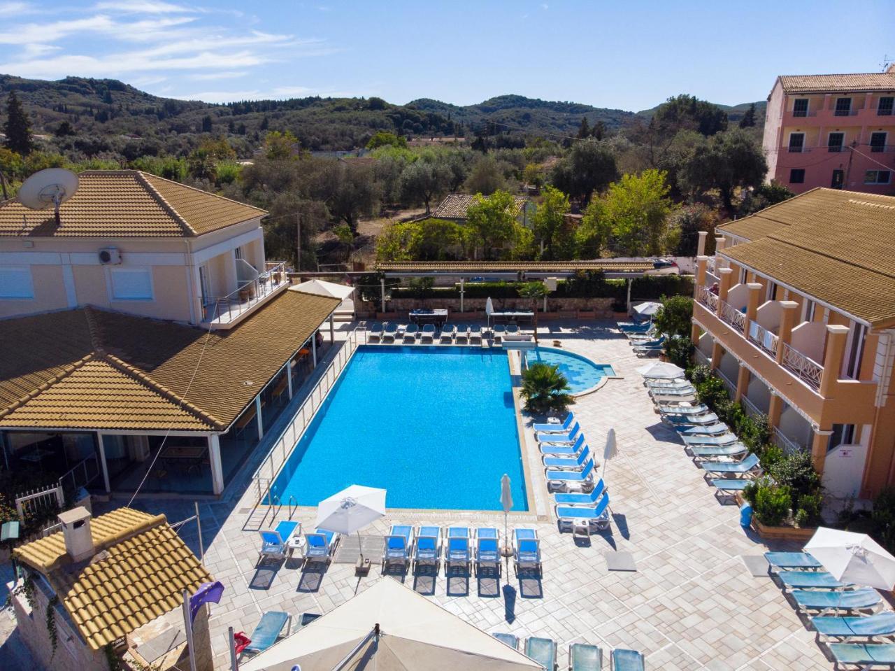 Kavos Plaza Hotel Luaran gambar