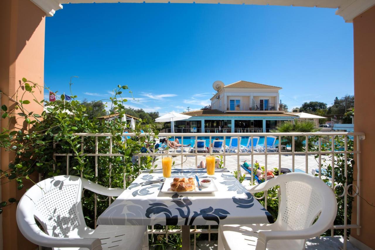 Kavos Plaza Hotel Luaran gambar