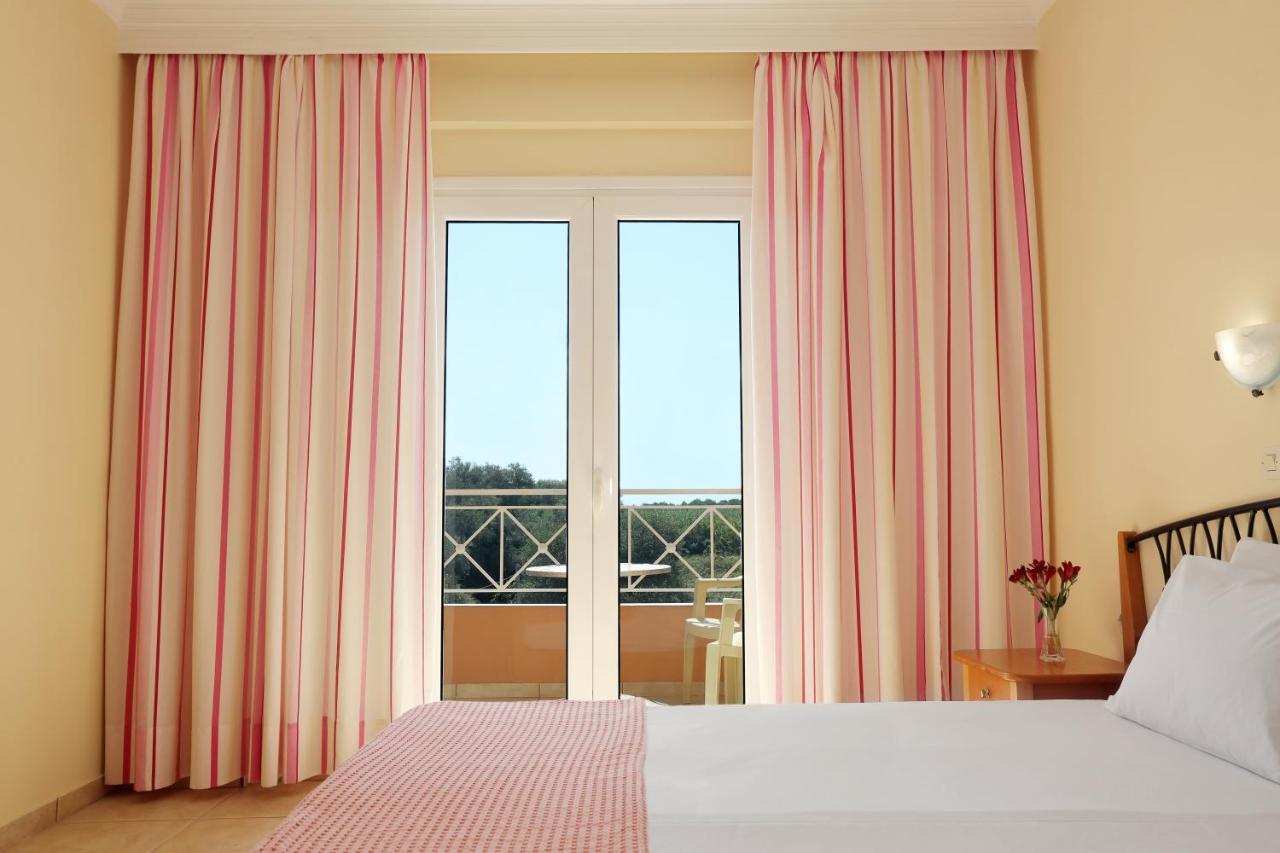 Kavos Plaza Hotel Luaran gambar